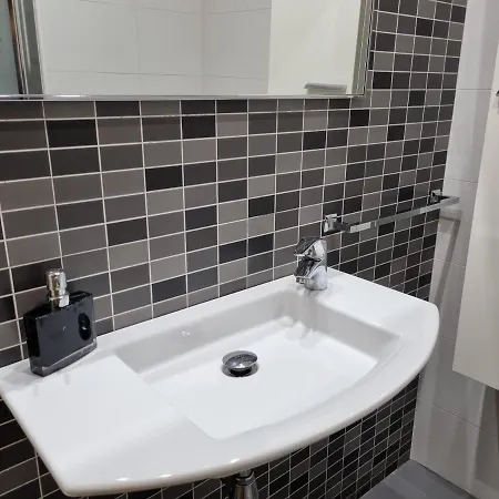 La Merced De Mis Amores 129a By R2r Consulting * Χιχόν